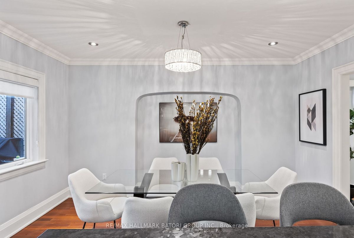 98 Castle Knock Road 98 Castle Knock Road Toronto C04