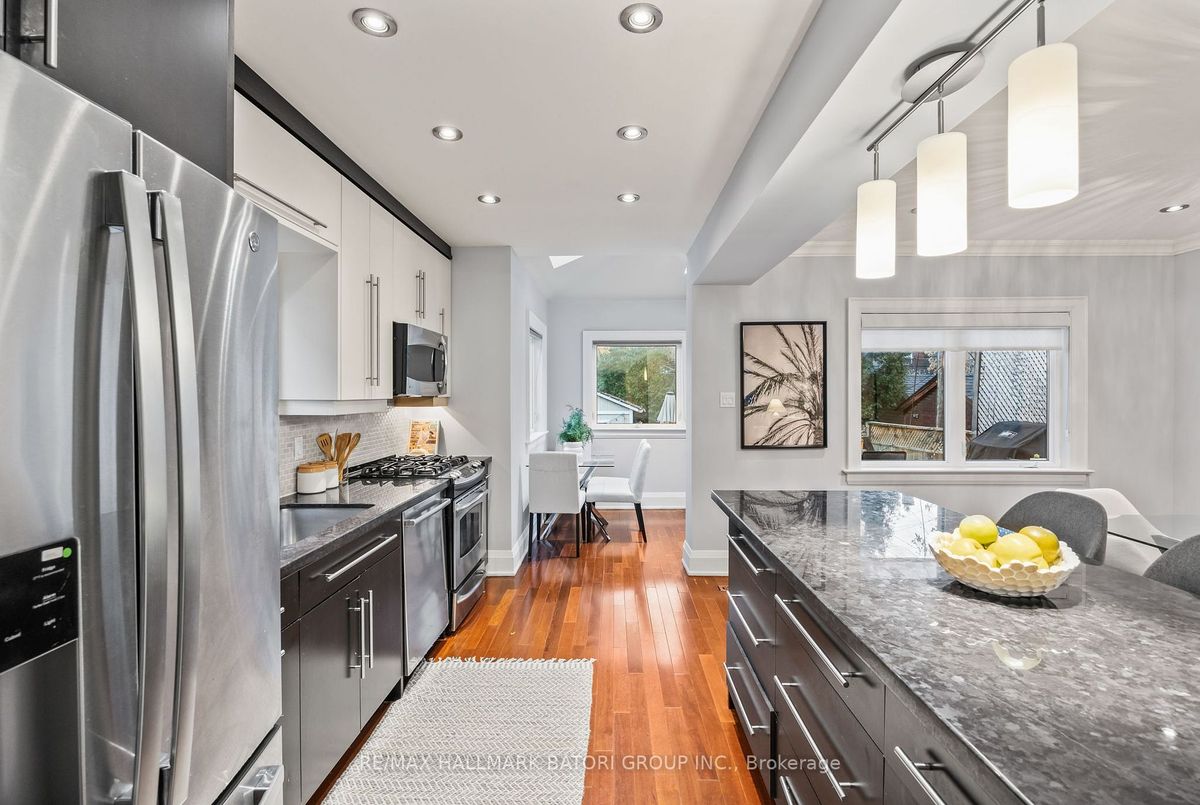 98 Castle Knock Road 98 Castle Knock Road Toronto C04