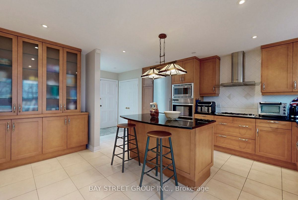 20 Restwell Cres 20 Restwell Cres Toronto
