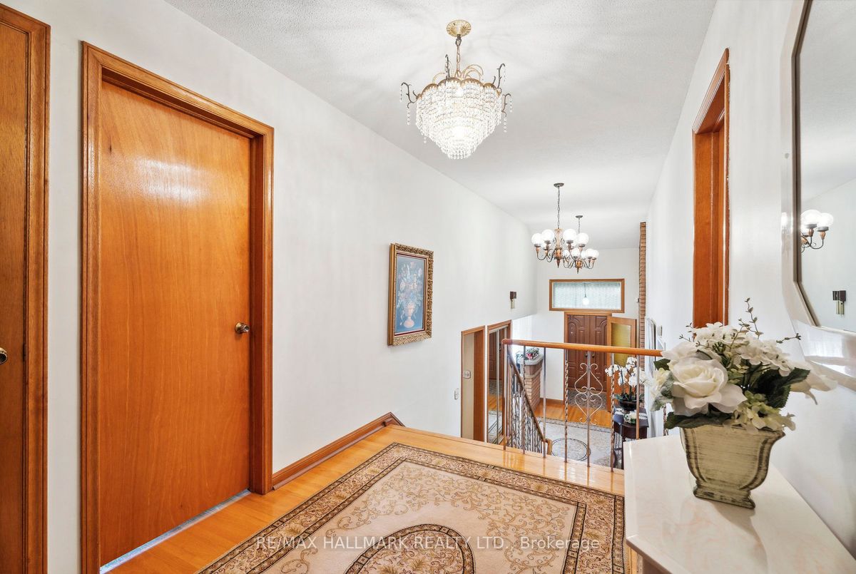 94 Pemberton Avenue 94 Pemberton Avenue Toronto C14