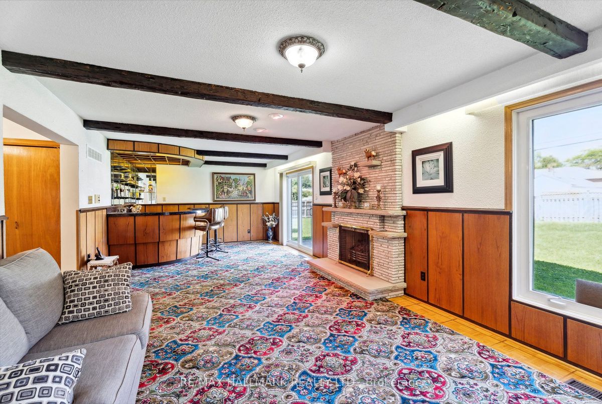 94 Pemberton Avenue 94 Pemberton Avenue Toronto C14