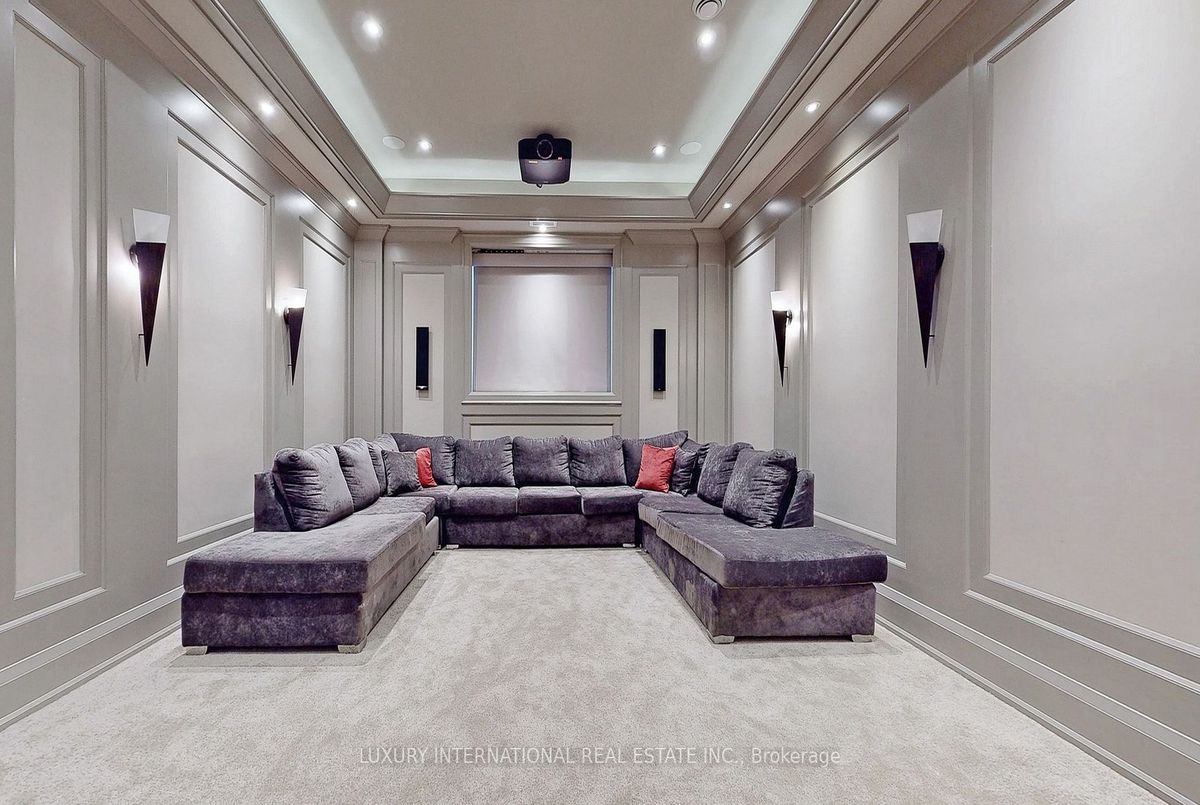 img-gallery