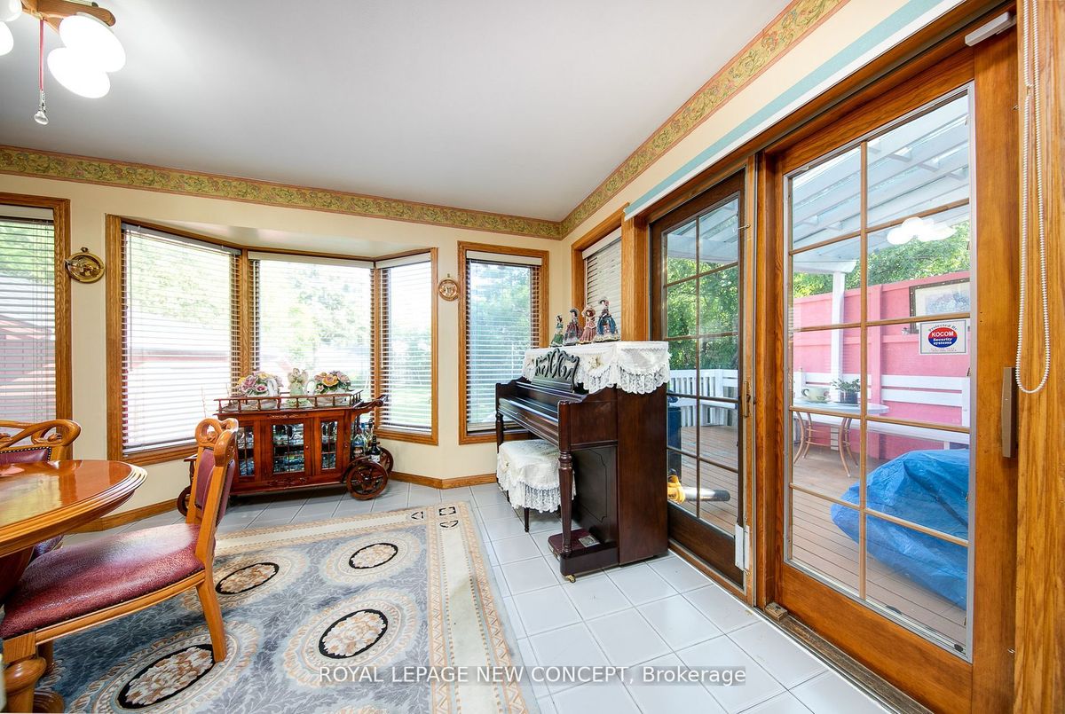 205 Finch Avenue W 205 Finch Avenue W Toronto C07