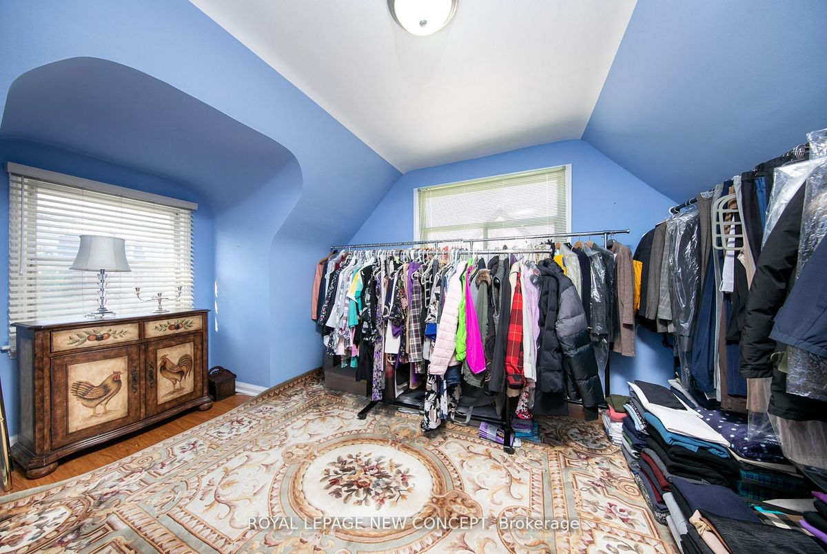 205 Finch Avenue W 205 Finch Avenue W Toronto C07