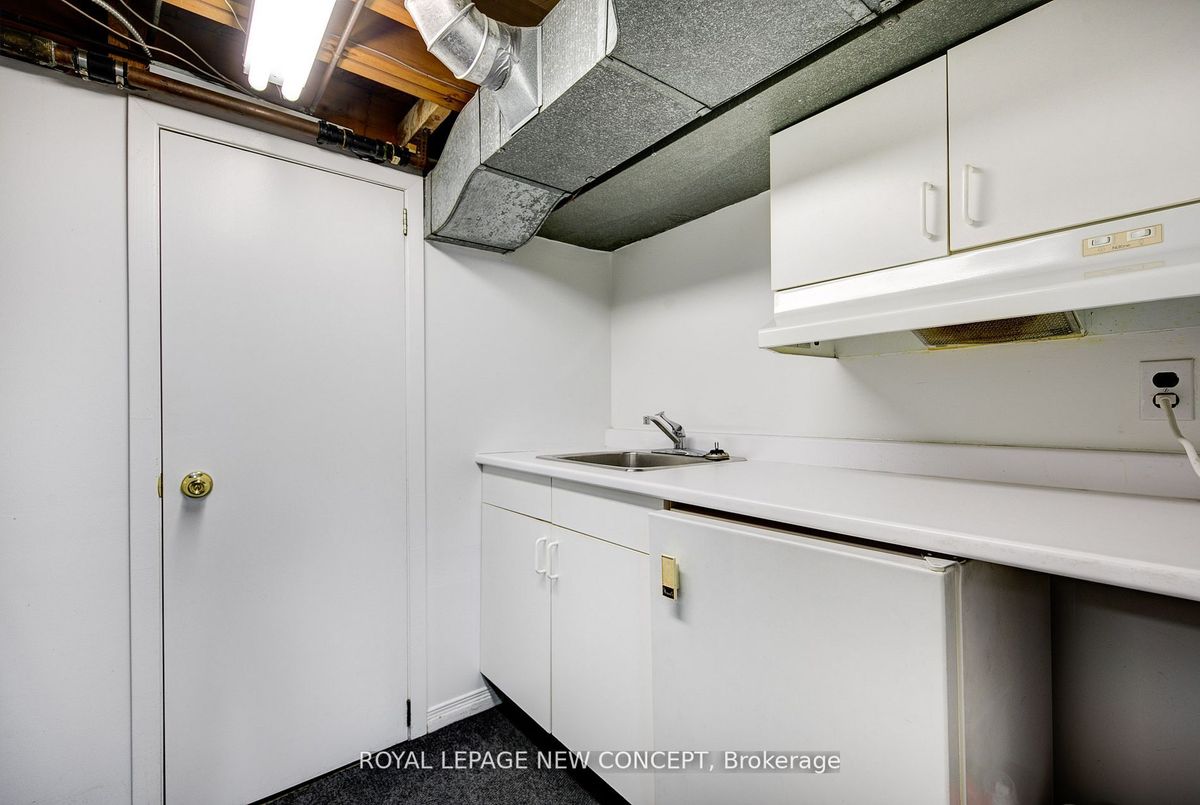 205 Finch Avenue W 205 Finch Avenue W Toronto C07