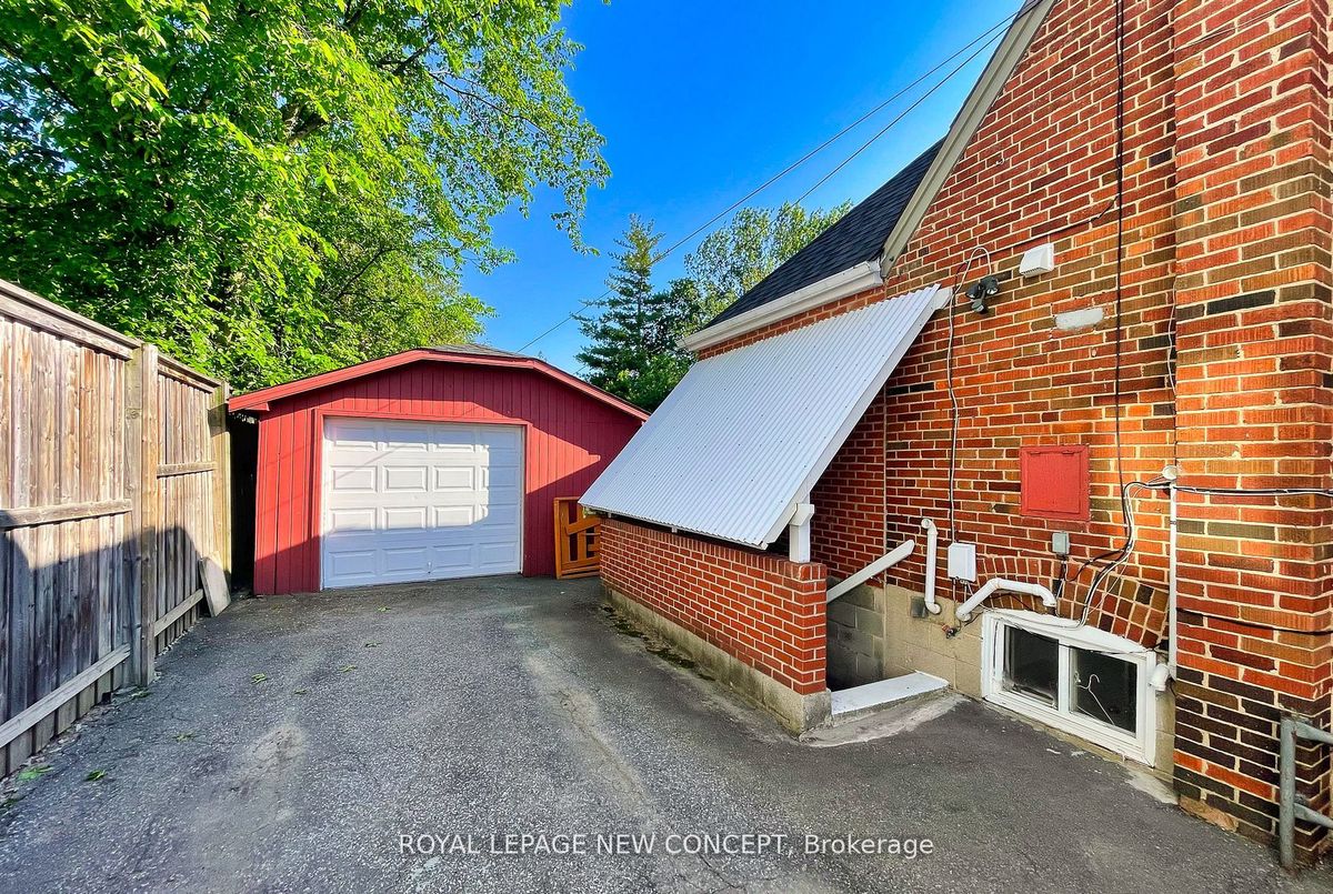 205 Finch Avenue W 205 Finch Avenue W Toronto C07