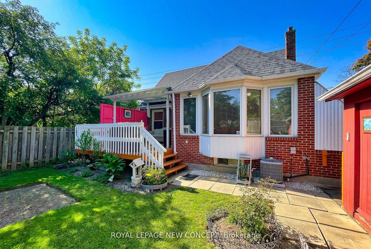 205 Finch Avenue W 205 Finch Avenue W Toronto C07