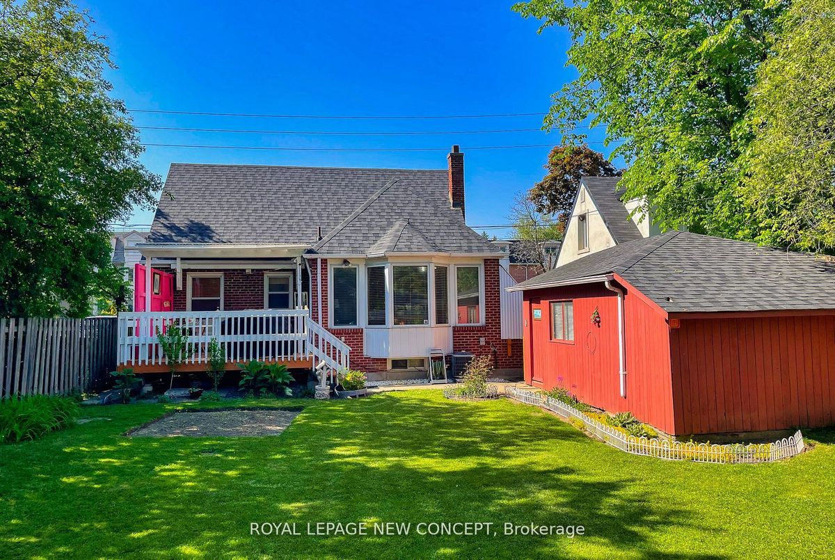 205 Finch Avenue W 205 Finch Avenue W Toronto C07