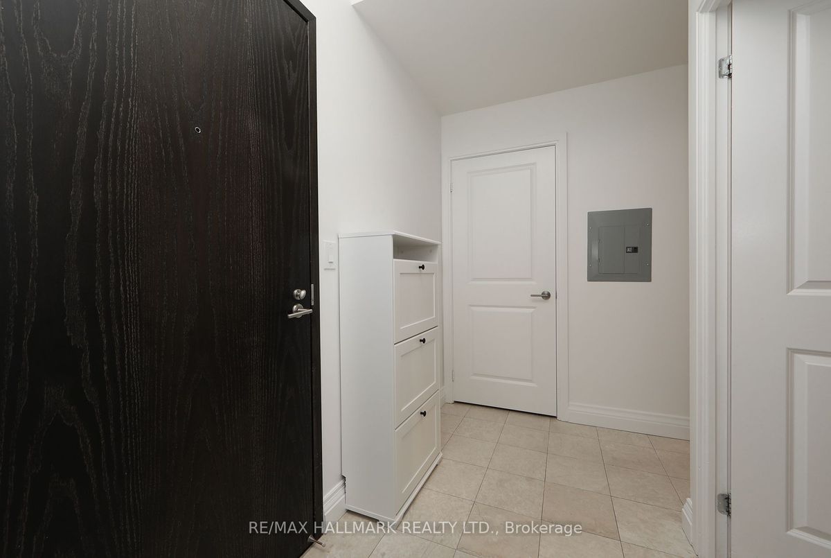 214-18 Yorkville Ave 214-18 Yorkville Ave Toronto