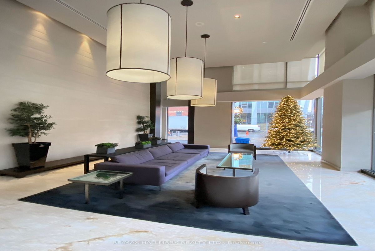 214-18 Yorkville Ave 214-18 Yorkville Ave Toronto