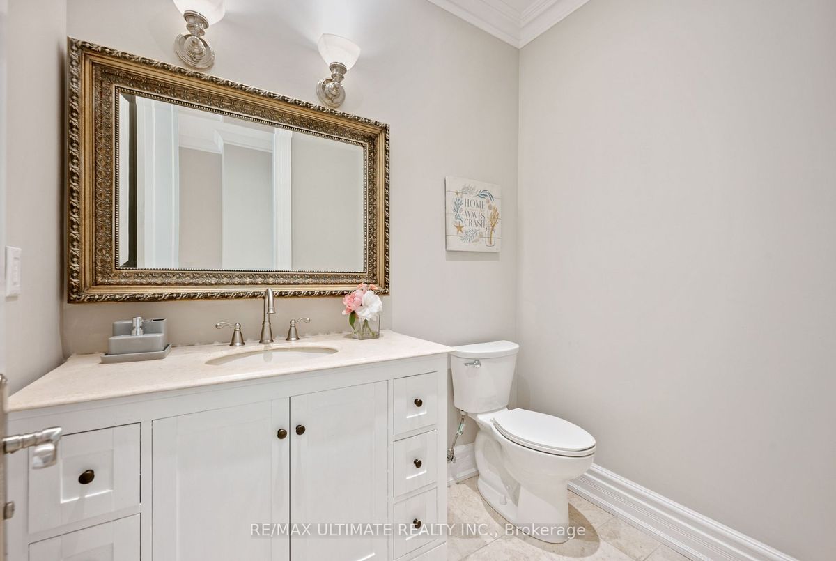 242 Parkview Avenue 242 Parkview Avenue Toronto C14