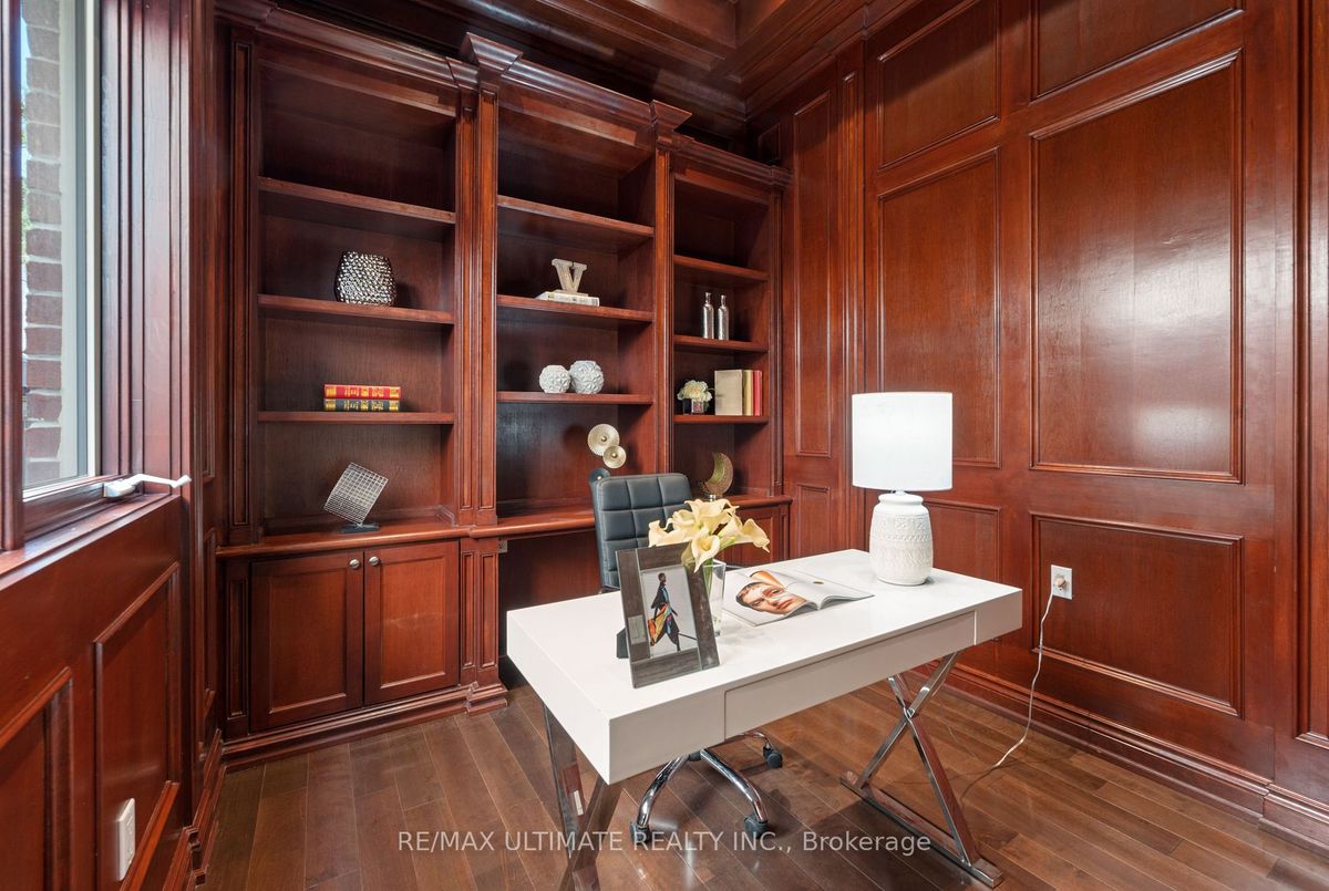 242 Parkview Avenue 242 Parkview Avenue Toronto C14