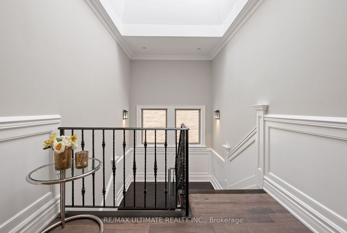 242 Parkview Avenue 242 Parkview Avenue Toronto C14