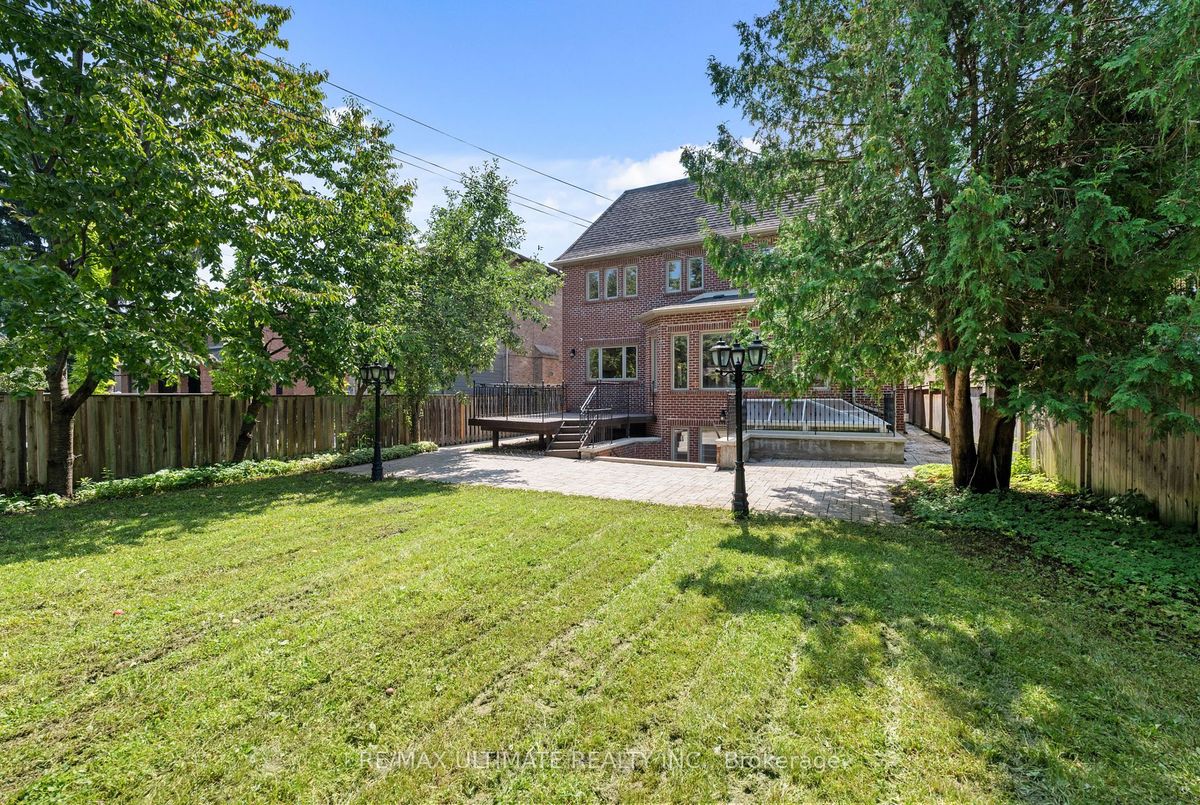 242 Parkview Avenue 242 Parkview Avenue Toronto C14