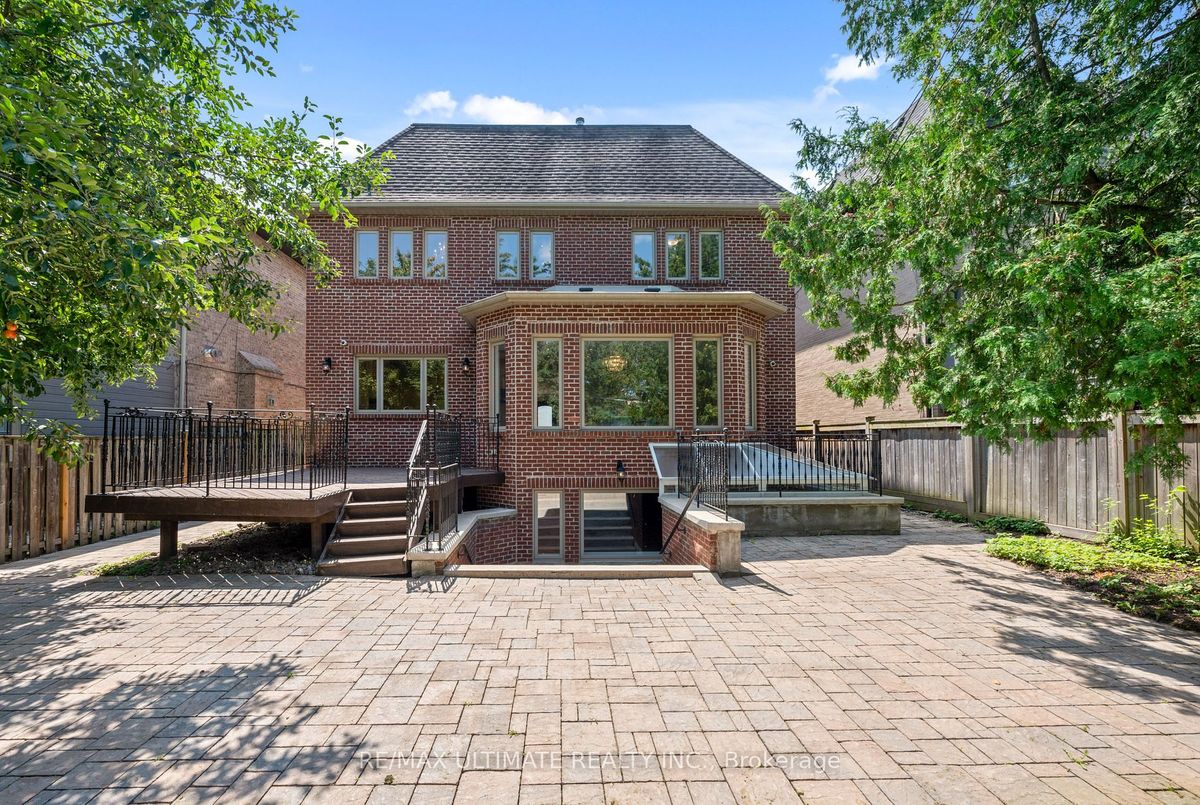 242 Parkview Avenue 242 Parkview Avenue Toronto C14