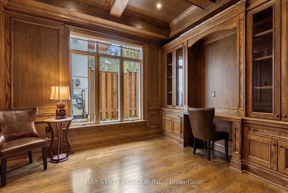 18 VIAMEDE Crescent 18 VIAMEDE Crescent Toronto C15