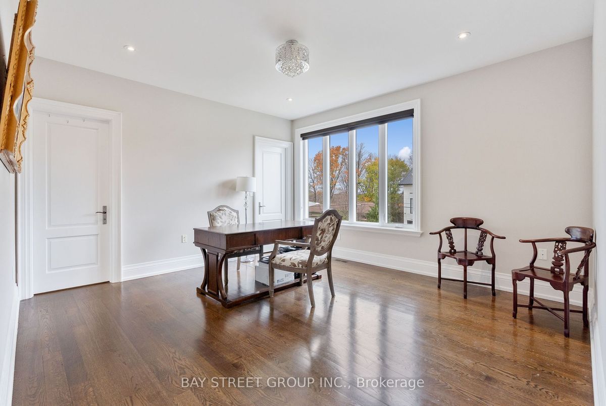 18 VIAMEDE Crescent 18 VIAMEDE Crescent Toronto C15