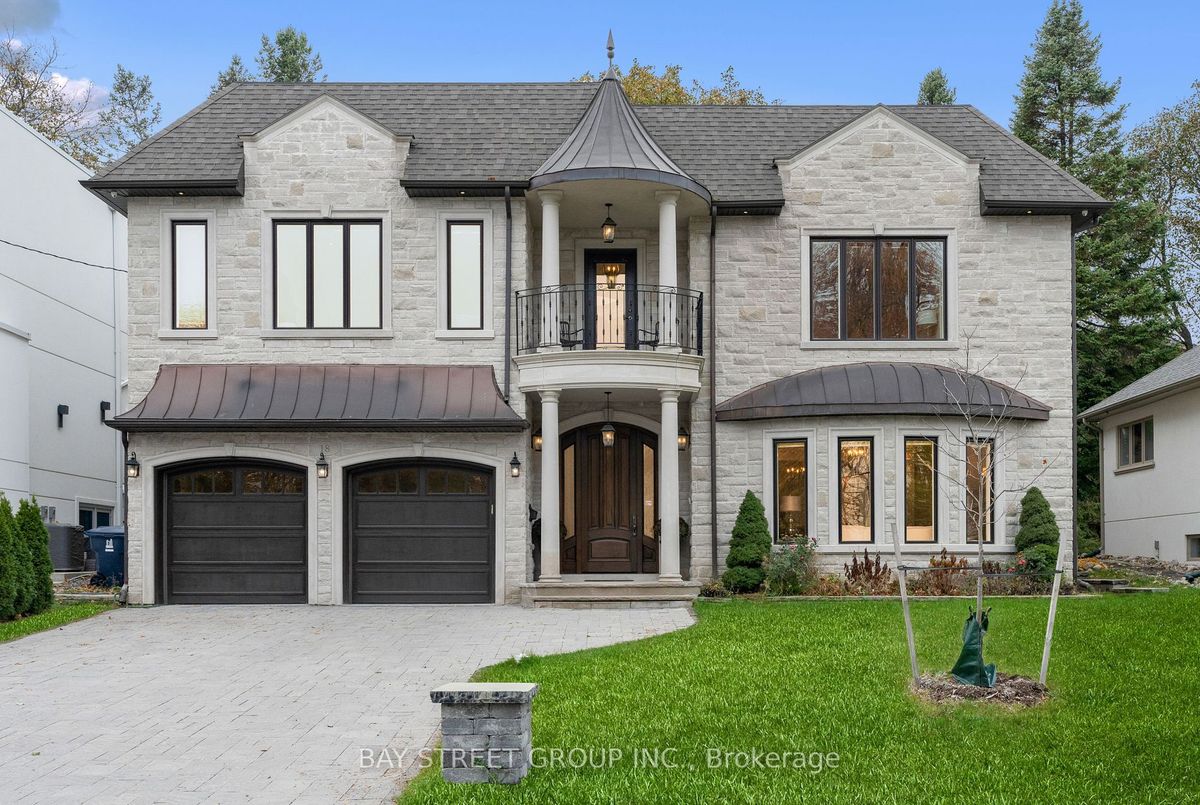 18 VIAMEDE Crescent 18 VIAMEDE Crescent Toronto C15