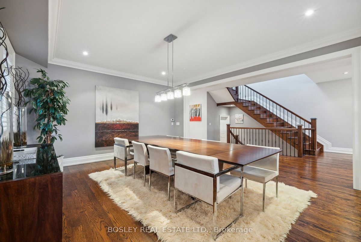 44 Churchill Avenue 44 Churchill Avenue Toronto C07