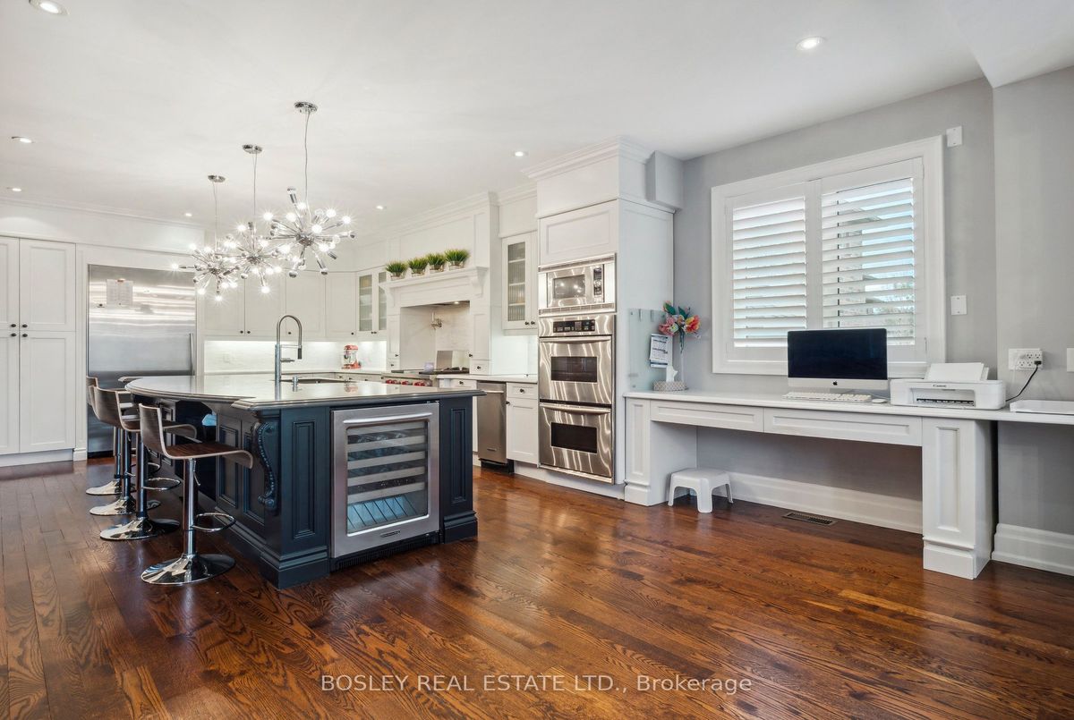 44 Churchill Avenue 44 Churchill Avenue Toronto C07