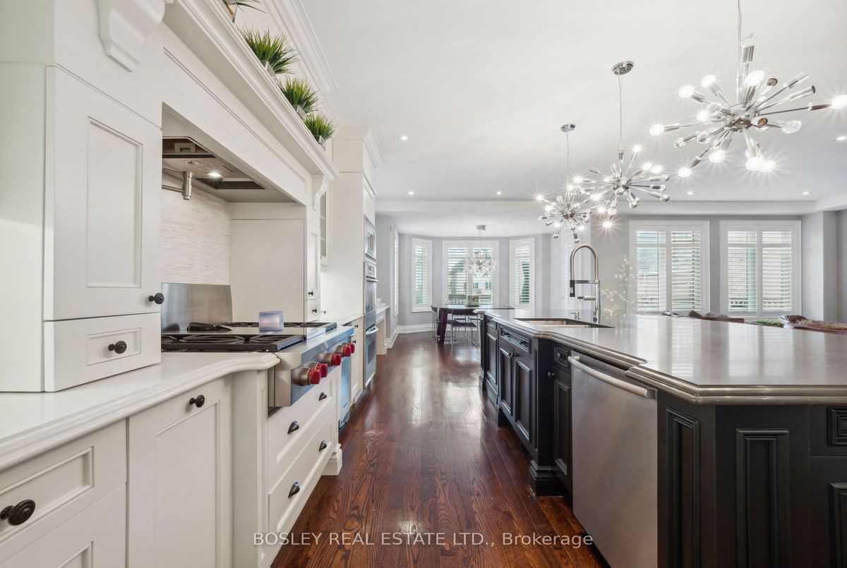 44 Churchill Avenue 44 Churchill Avenue Toronto C07