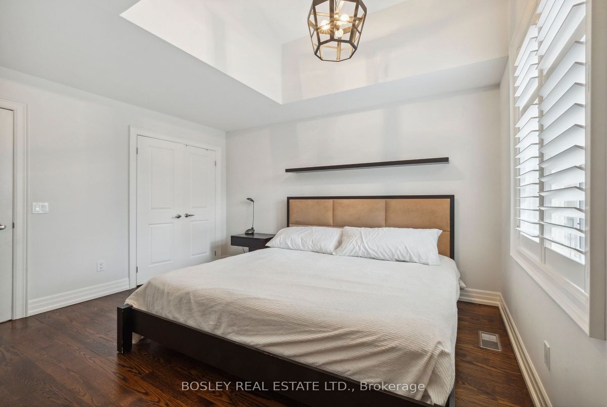 44 Churchill Avenue 44 Churchill Avenue Toronto C07