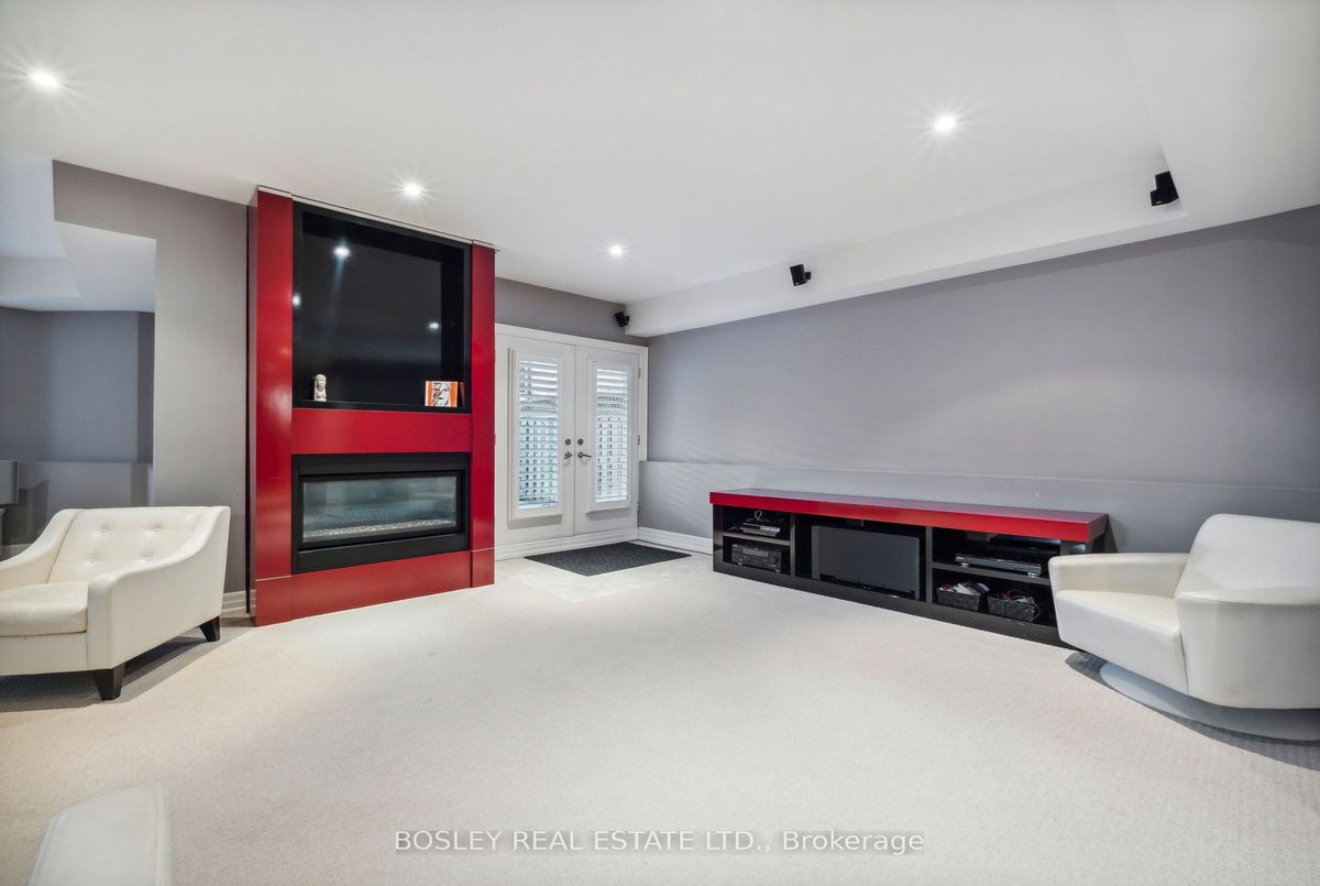 44 Churchill Avenue 44 Churchill Avenue Toronto C07