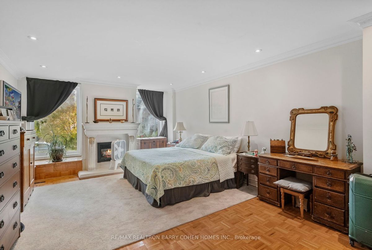 204 Holmes Avenue 204 Holmes Avenue Toronto C14