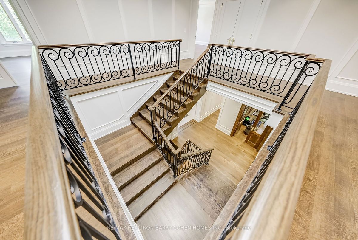 17 Artinger Court 17 Artinger Court Toronto C13