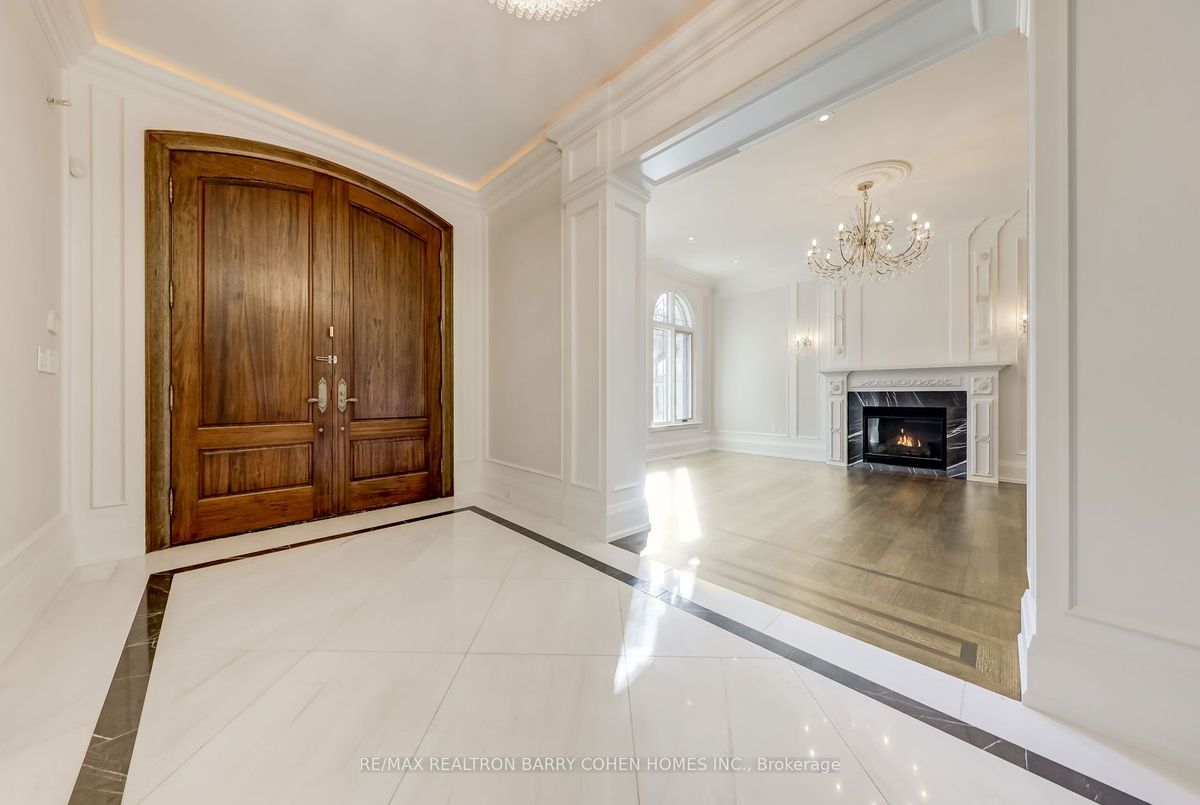 17 Artinger Court 17 Artinger Court Toronto C13