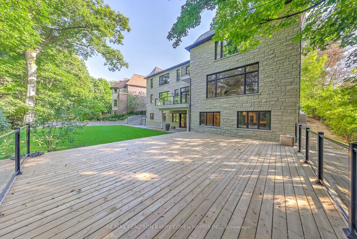 17 Artinger Court 17 Artinger Court Toronto C13