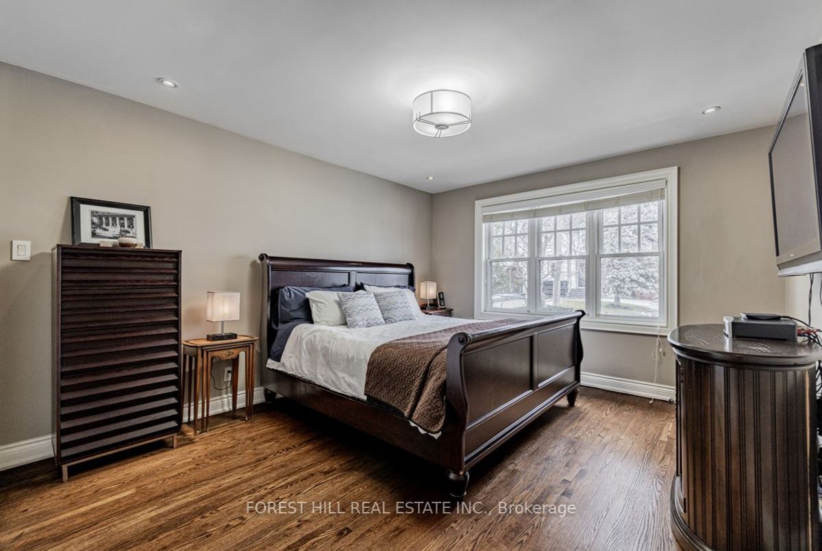 42 Heathview Avenue 42 Heathview Avenue Toronto C15