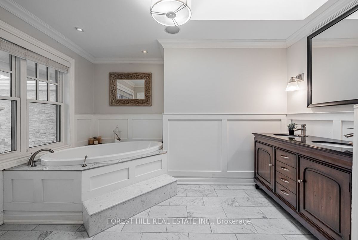 42 Heathview Avenue 42 Heathview Avenue Toronto C15