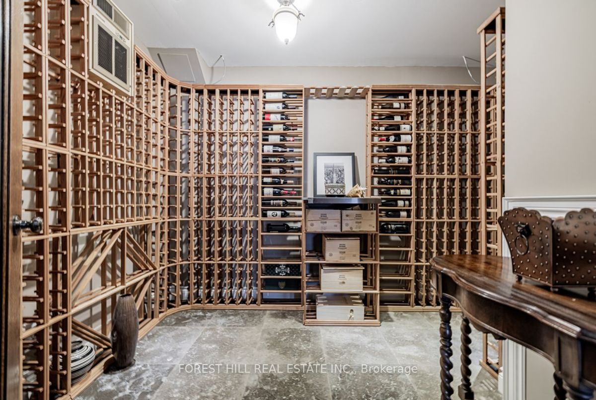 42 Heathview Avenue 42 Heathview Avenue Toronto C15