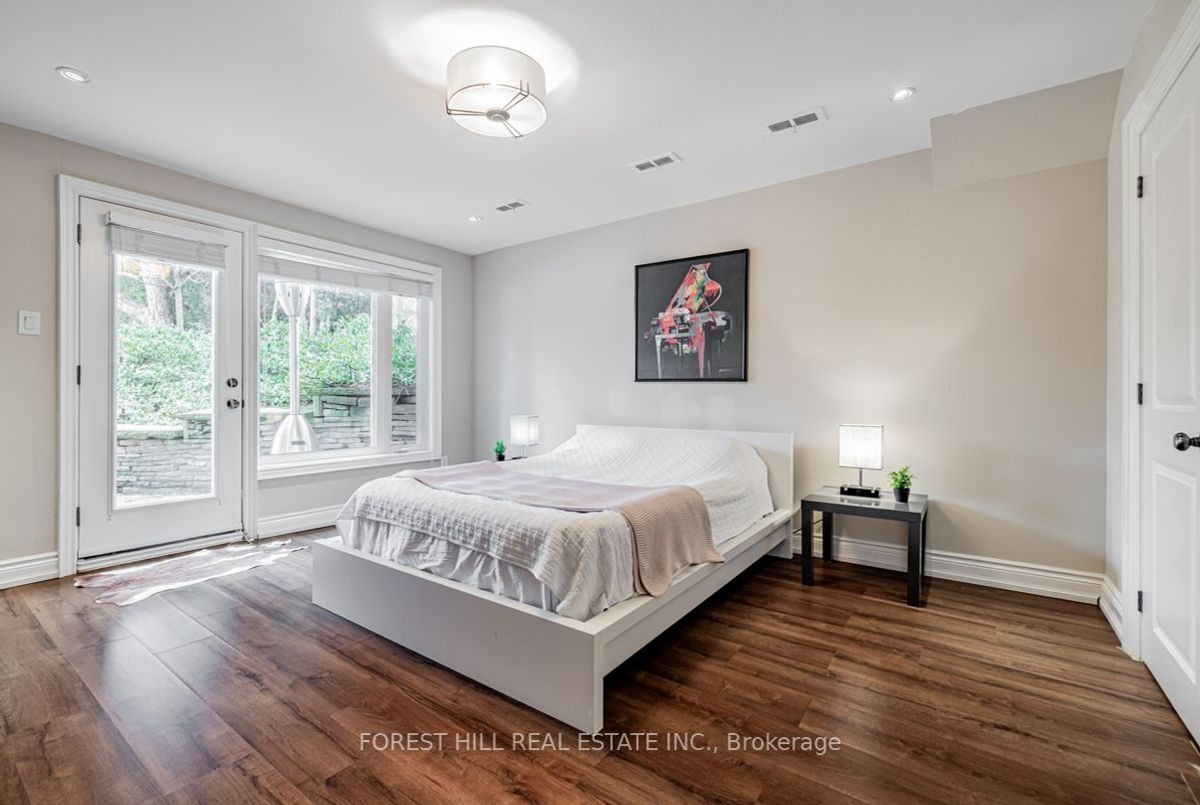 42 Heathview Avenue 42 Heathview Avenue Toronto C15