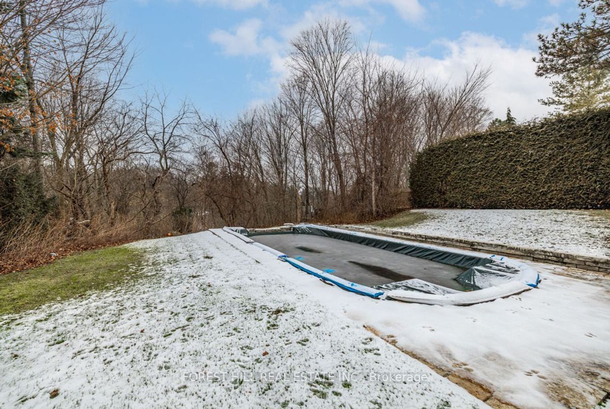 42 Heathview Avenue 42 Heathview Avenue Toronto C15