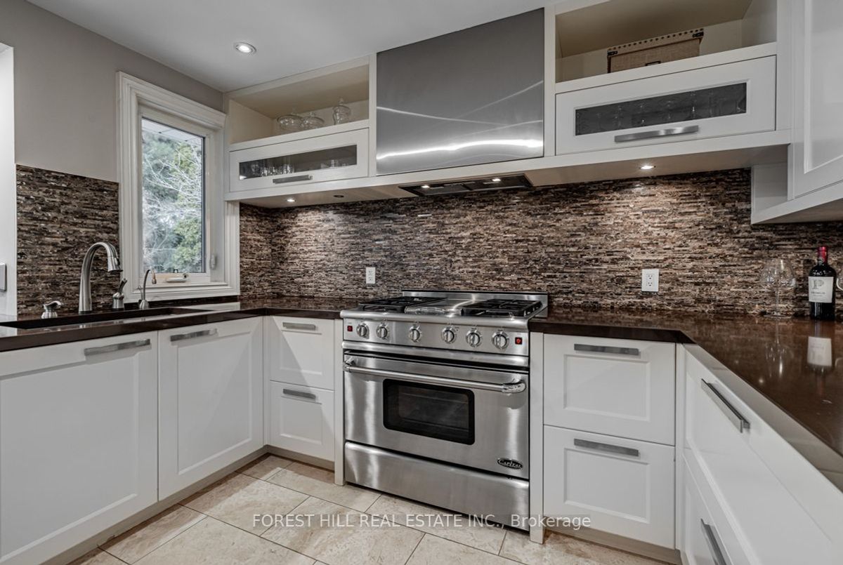 42 Heathview Avenue 42 Heathview Avenue Toronto C15