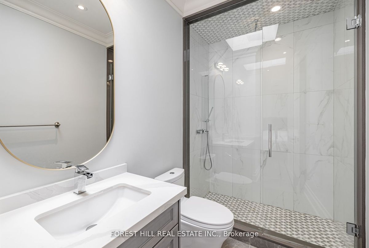 61 Hawksbury Drive 61 Hawksbury Drive Toronto C15