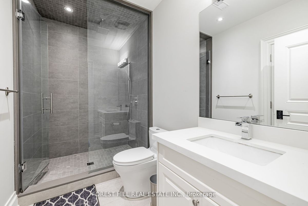 61 Hawksbury Drive 61 Hawksbury Drive Toronto C15