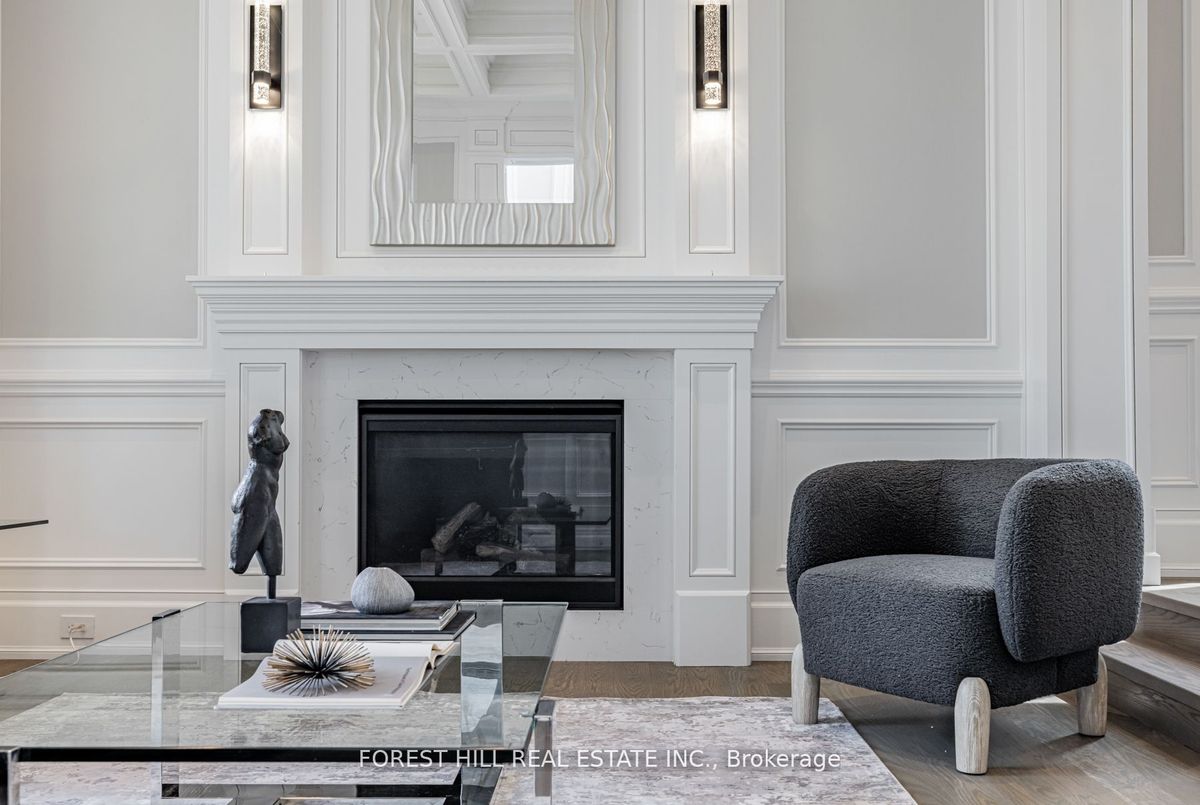 61 Hawksbury Drive 61 Hawksbury Drive Toronto C15