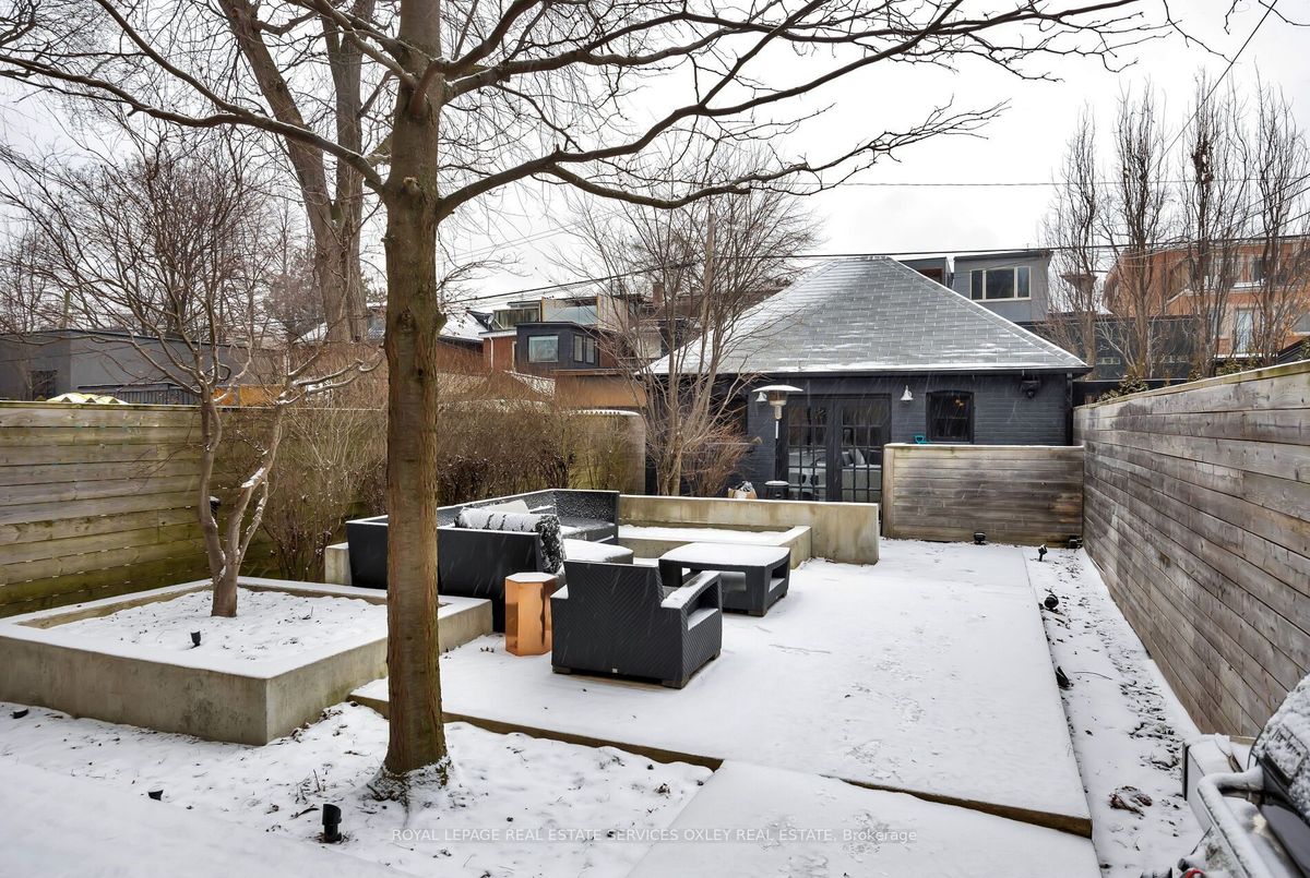 76 Roxborough St W 76 Roxborough St W Toronto