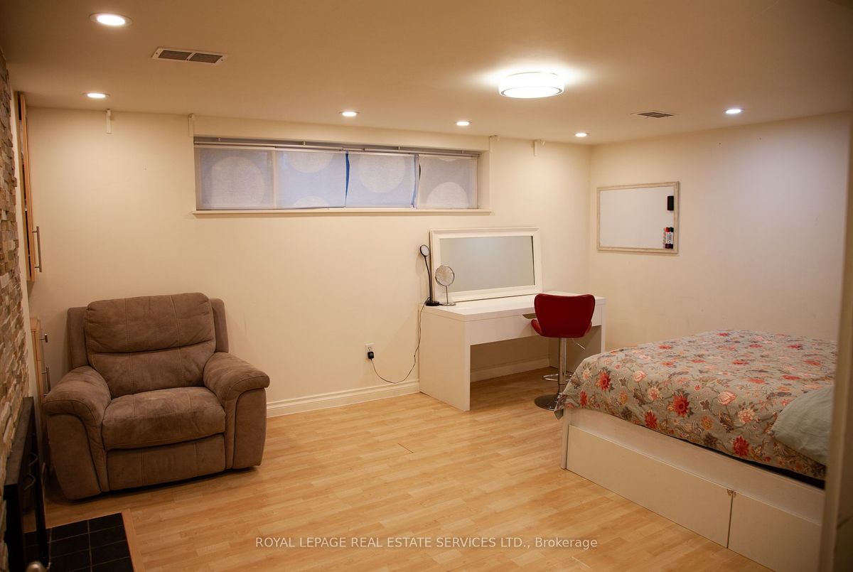 38 Citation Drive 38 Citation Drive Toronto C15