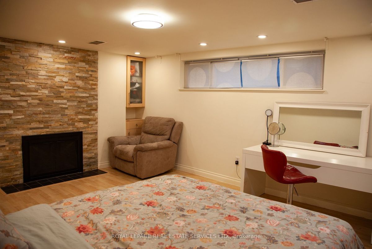 38 Citation Drive 38 Citation Drive Toronto C15