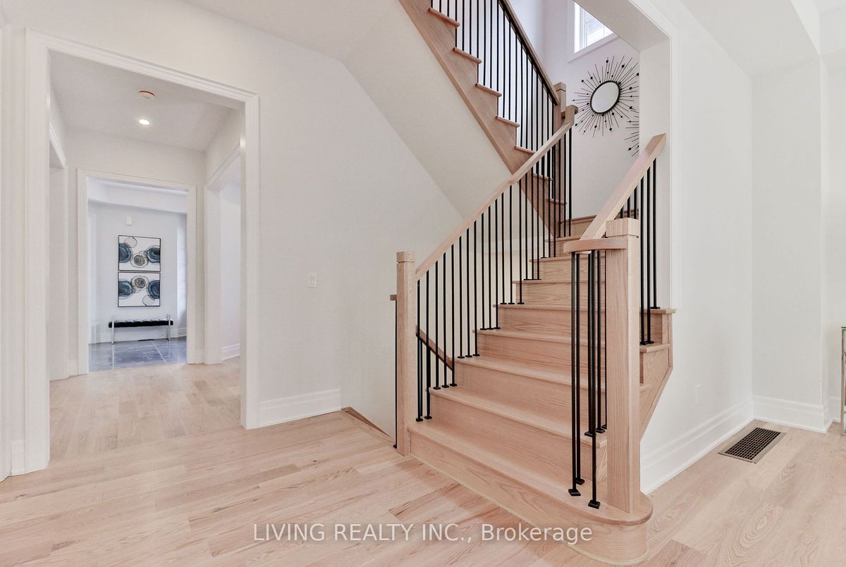 16 Becky Cheung Court 16 Becky Cheung Court Toronto C14