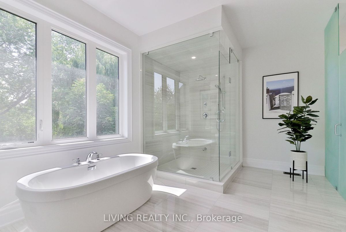 16 Becky Cheung Court 16 Becky Cheung Court Toronto C14