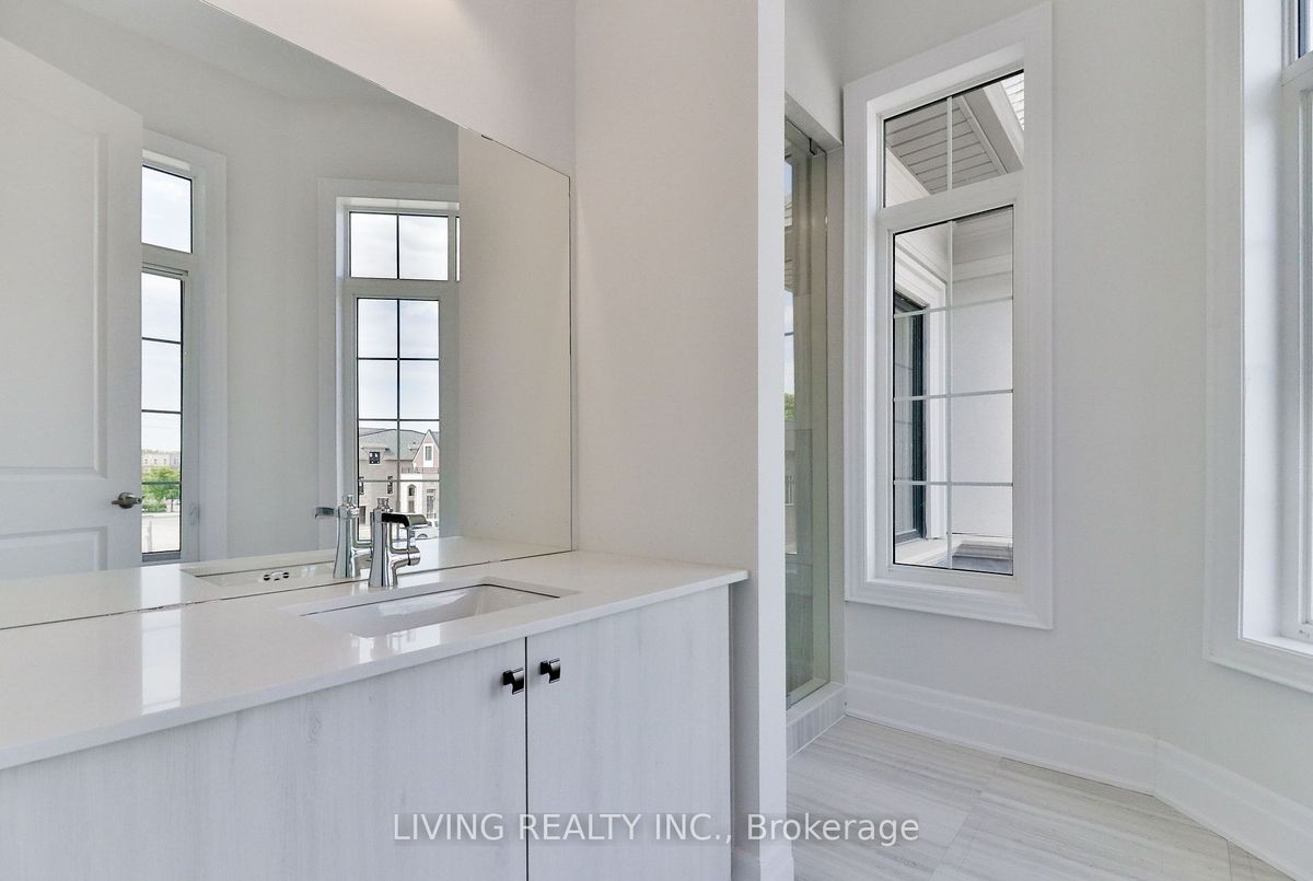 16 Becky Cheung Court 16 Becky Cheung Court Toronto C14