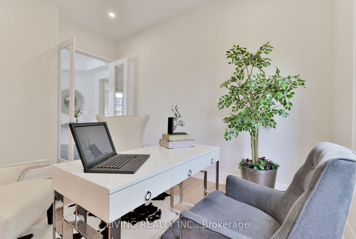 16 Becky Cheung Court 16 Becky Cheung Court Toronto C14