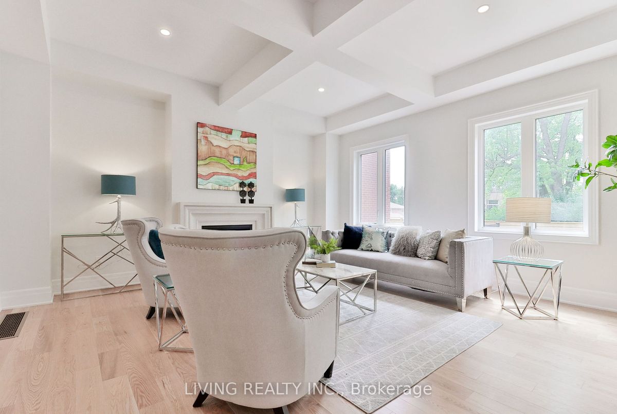 16 Becky Cheung Court 16 Becky Cheung Court Toronto C14