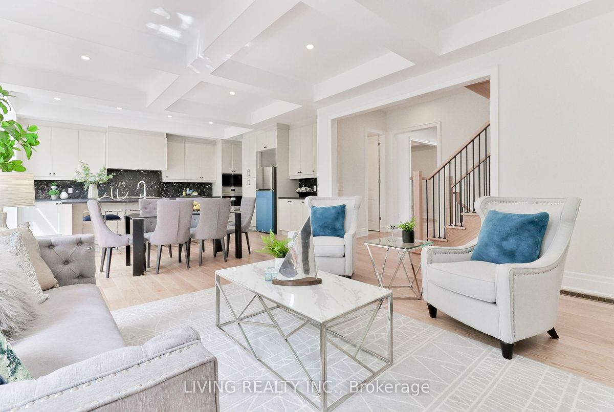 16 Becky Cheung Court 16 Becky Cheung Court Toronto C14