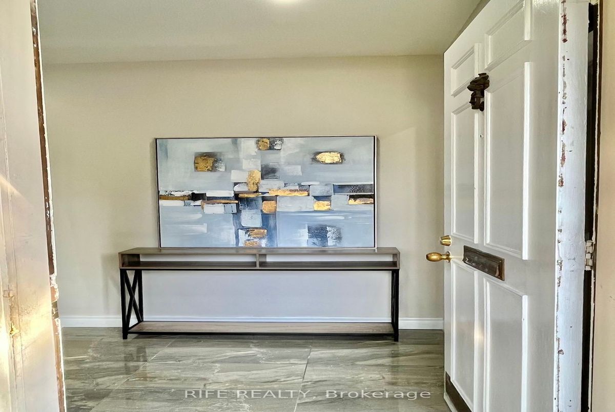 298 Empress Avenue S 298 Empress Avenue S Toronto C14